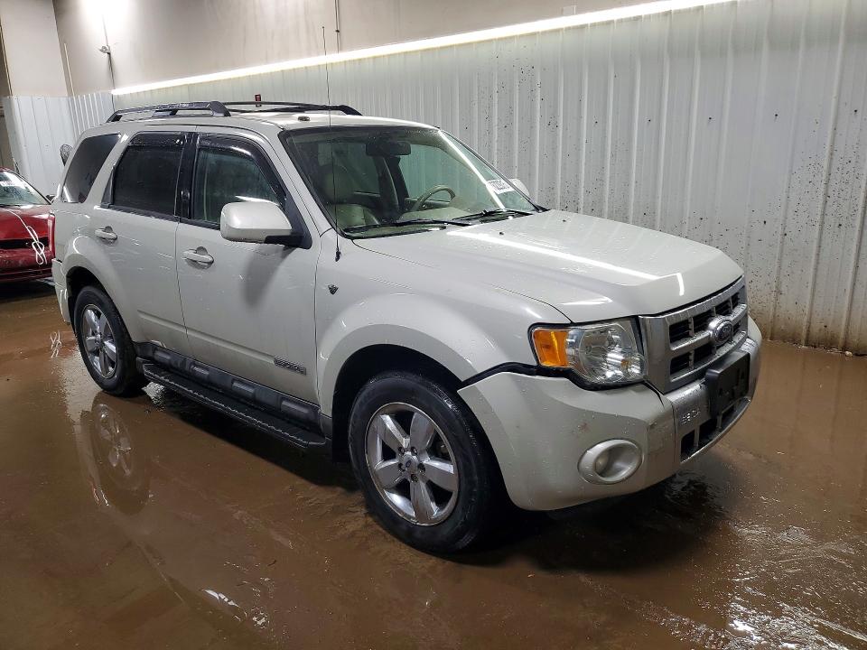 Photo 4 from auction – 2008 FORD ESCAPE with VIN 1FMCU04178KB13248