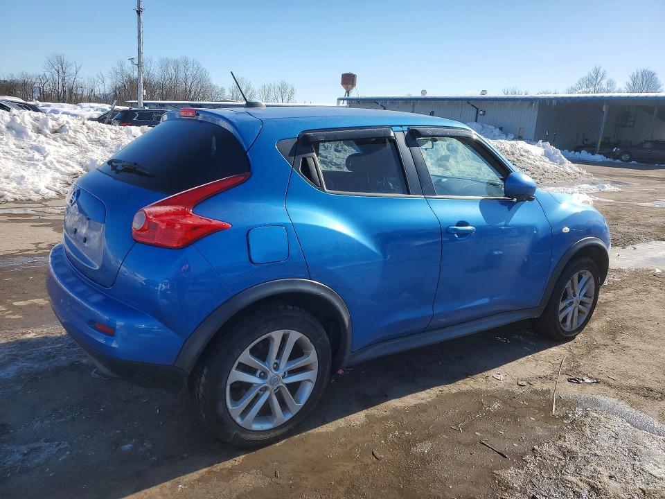 Photo 3 from auction – 2011 NISSAN JUKE S with VIN JN8AF5MV0BT014542