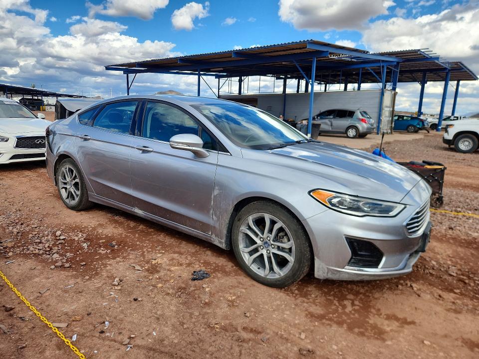Zdjęcie 4 z aukcji – 2020 FORD FUSION z VIN 3FA6P0CD4LR177388
