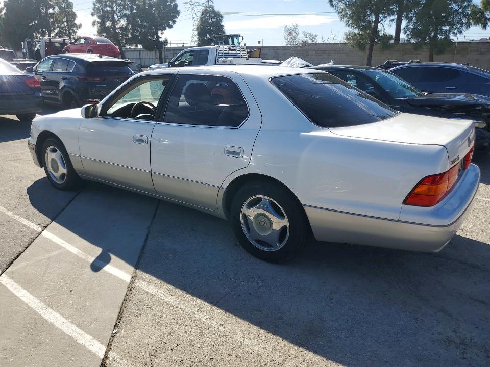 Photo 2 from auction – 1998 LEXUS LS with VIN JT8BH28F8W0119508