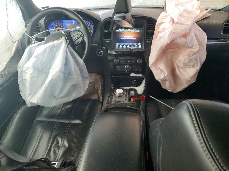 Photo 8 from auction – 2022 CHRYSLER 300 with VIN 2C3CCABG9NH186987