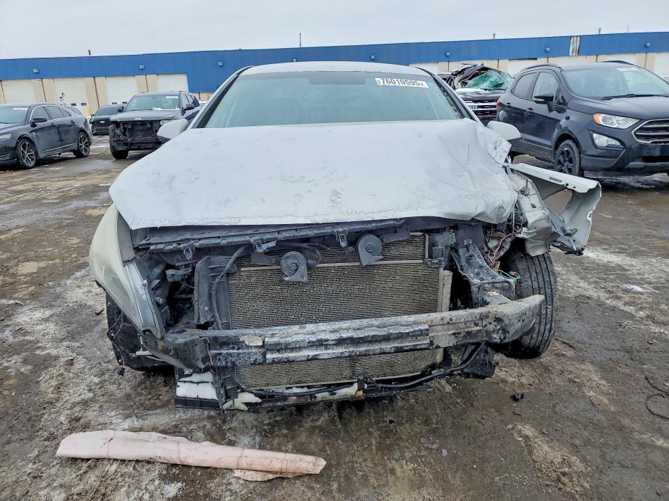 Photo 5 from auction – 2015 HYUNDAI SONATA SE with VIN 5NPE24AF9FH194727