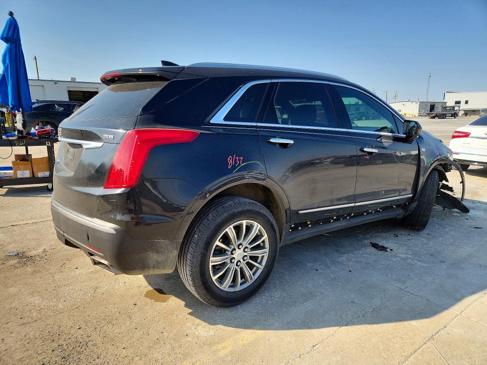 Photo 3 from auction – 2019 CADILLAC XT5 with VIN 1GYKNCRS9KZ107668