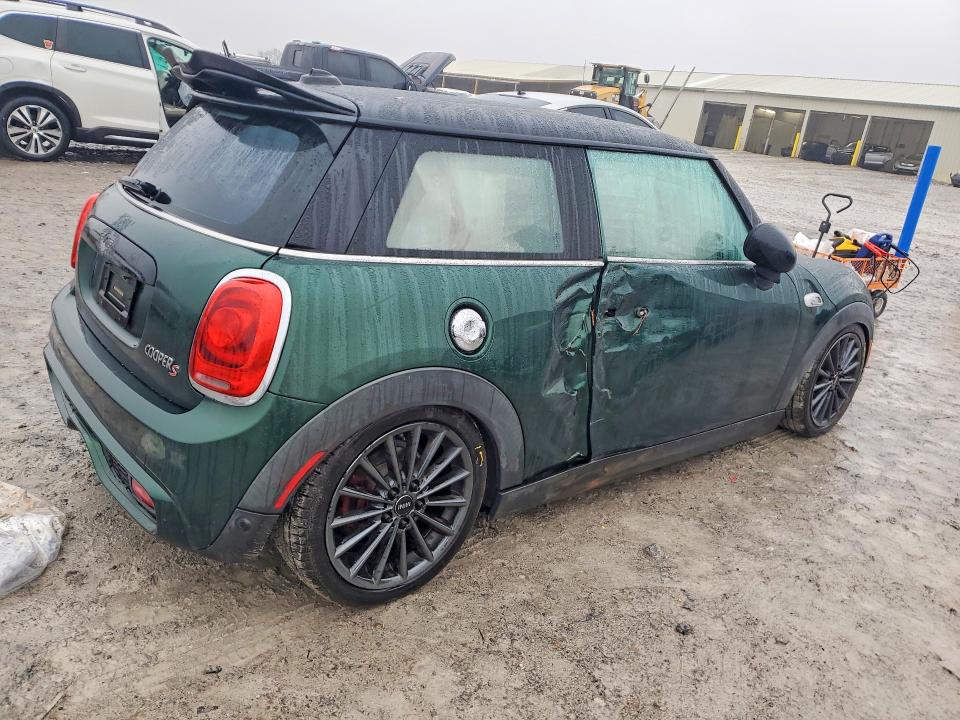 Photo 3 from auction – 2015 MINI COOPER S with VIN WMWXP7C54F2C60229