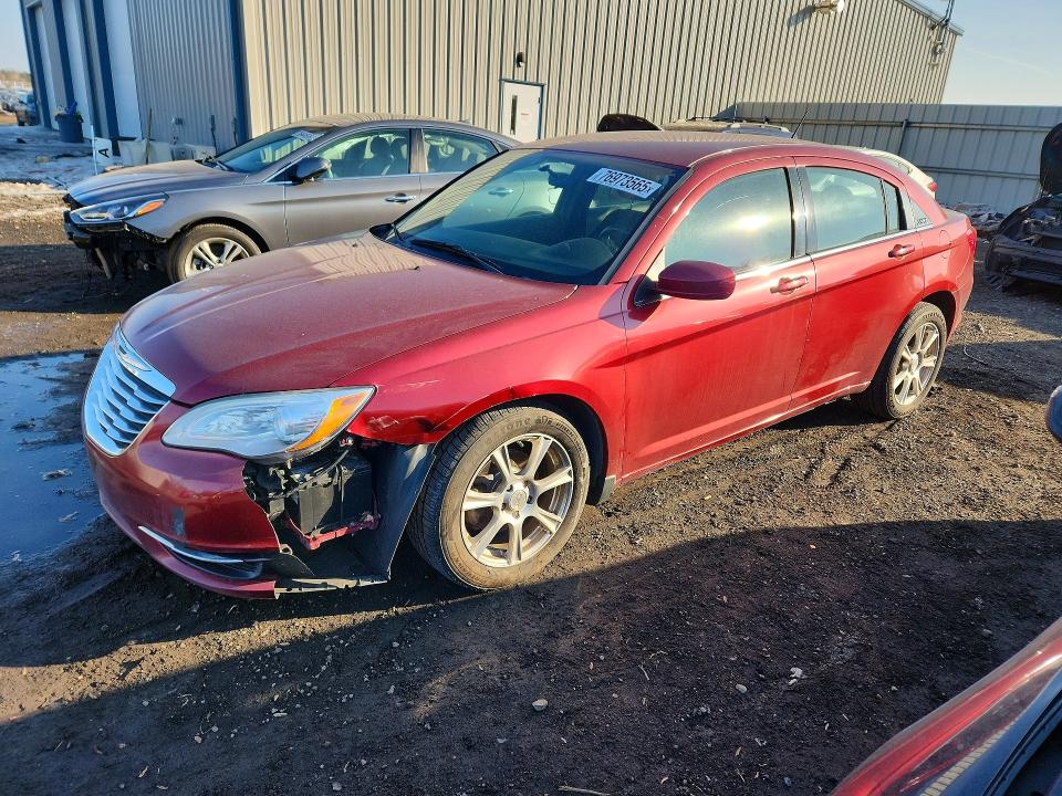 CHRYSLER 200 2014 with VIN 1C3CCBAB4EN209496 - Photo from auction