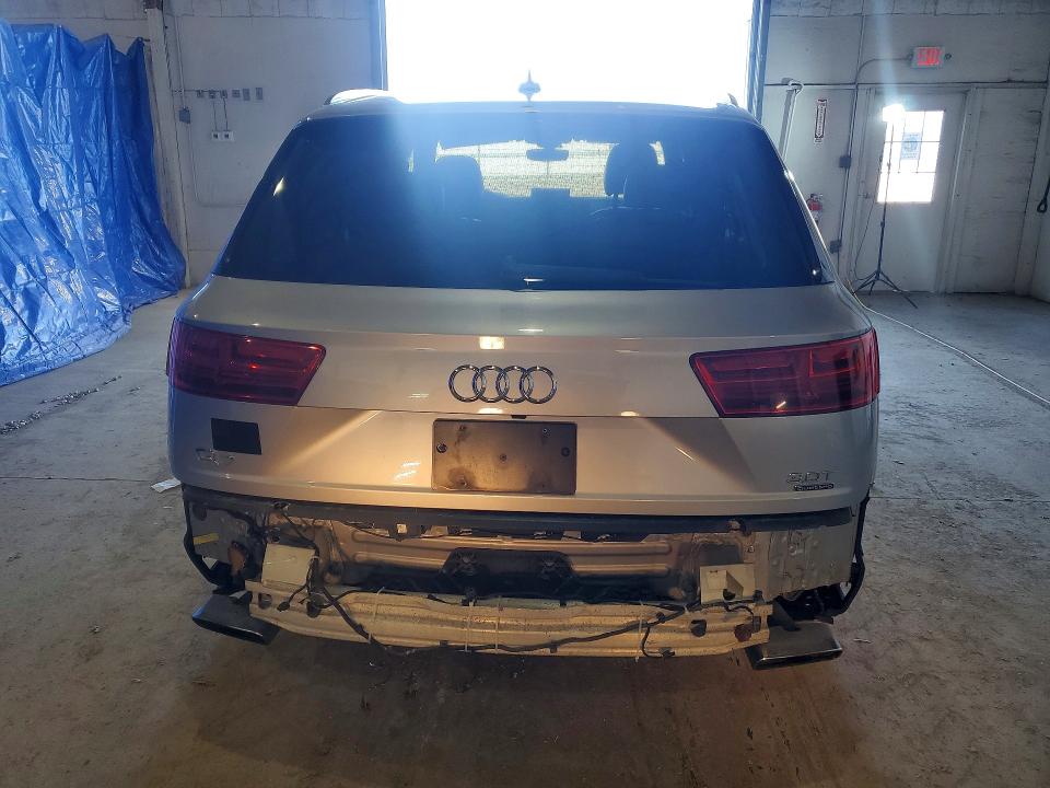 Photo 6 from auction – 2017 AUDI Q7 with VIN WA1VAAF71HD011987