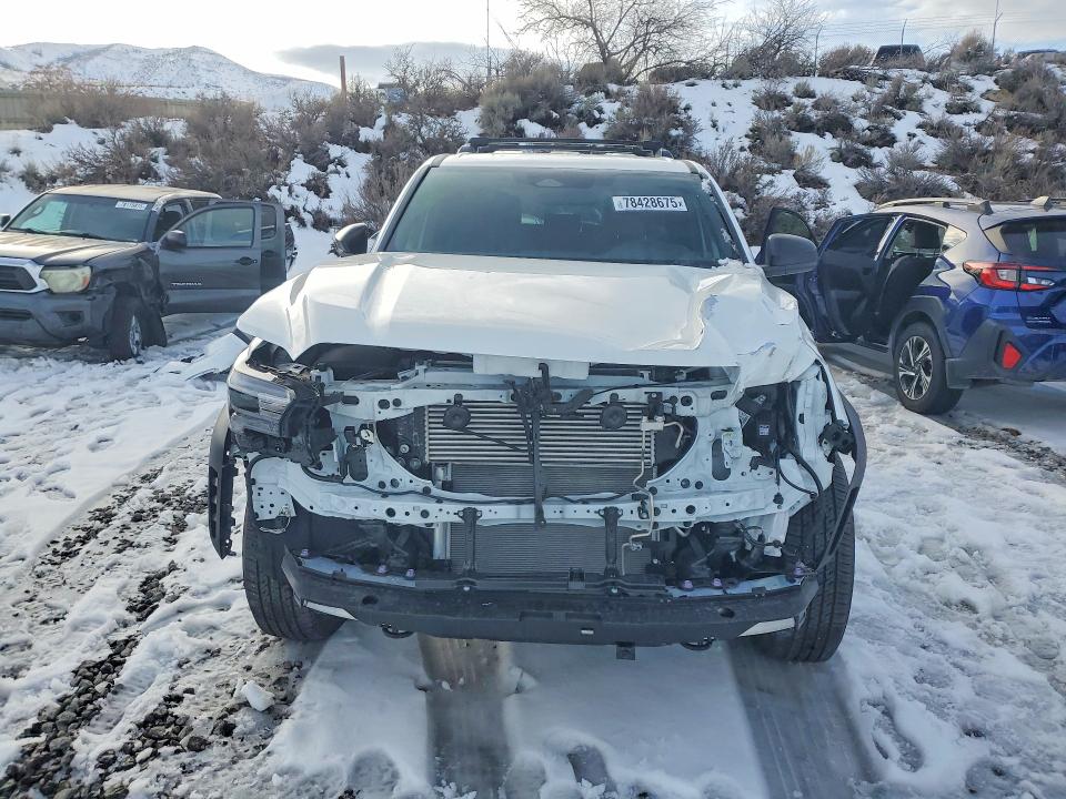 Photo 5 from auction – 2026 TOYOTA 4RUNNER with VIN JTEVA5BR0T5075876