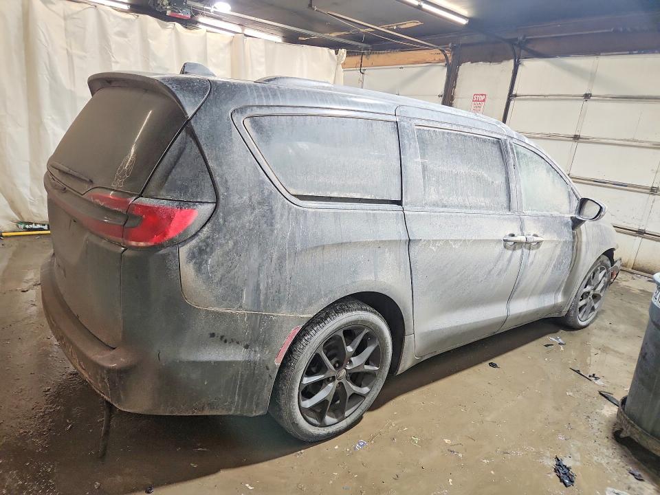 Photo 3 from auction – 2021 CHRYSLER PACIFICA with VIN 2C4RC1BG1MR524476