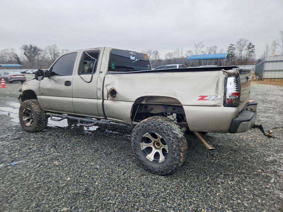 Photo 2 from auction – 2001 CHEVROLET SILVERADO with VIN 1GCEK19T61E214367