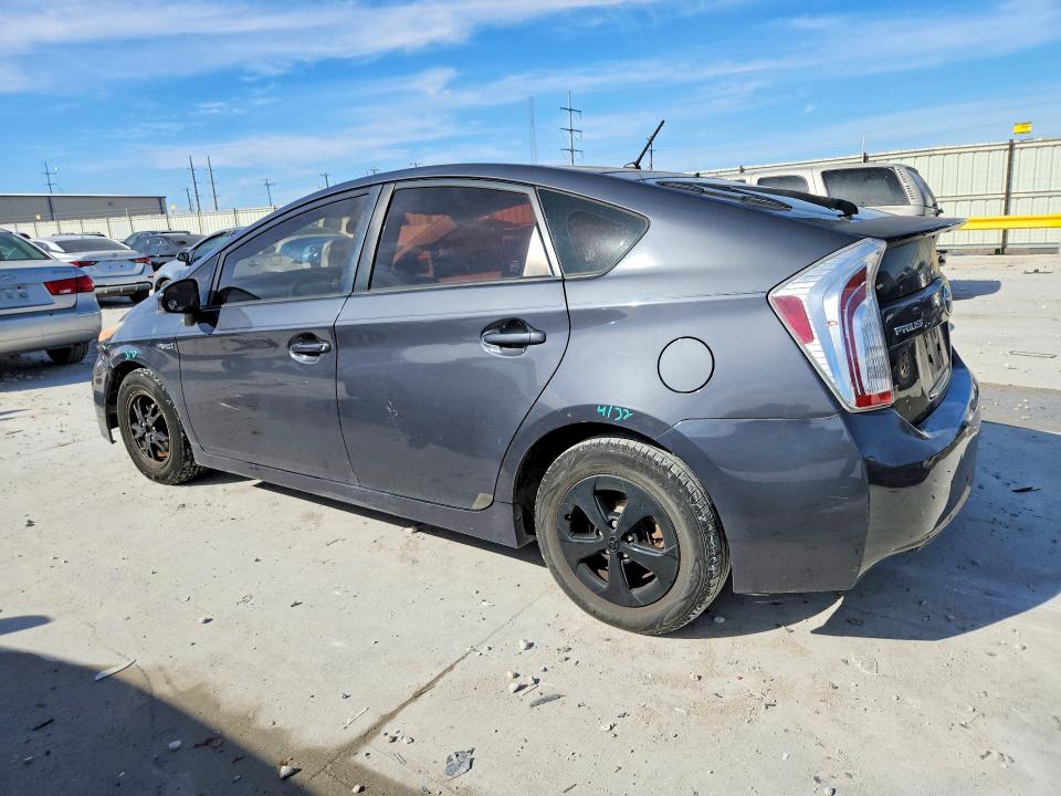 Photo 2 from auction – 2014 TOYOTA PRIUS with VIN JTDKN3DU7E1780055