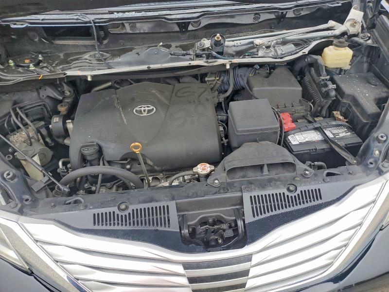 Photo 12 from auction – 2017 TOYOTA SIENNA with VIN 5TDYZ3DC5HS851718