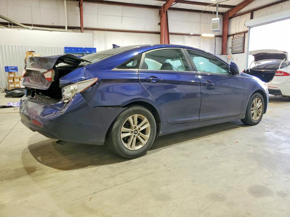 Photo 3 from auction – 2013 HYUNDAI SONATA with VIN 5NPEB4AC6DH701067