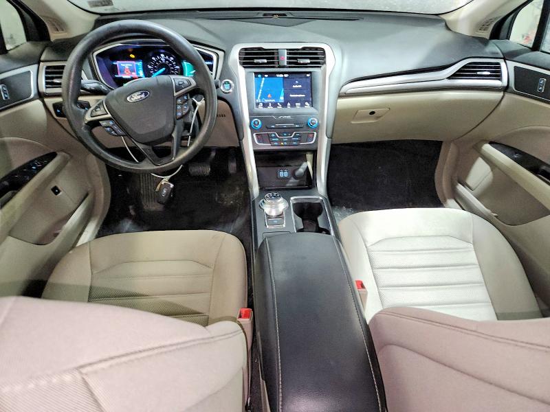 Photo 8 from auction – 2019 FORD FUSION with VIN 3FA6P0LU5KR197762