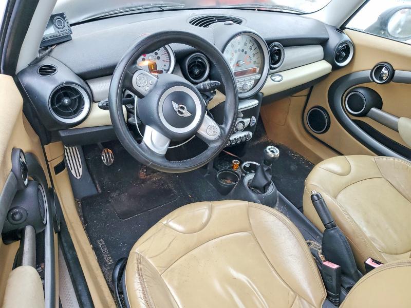 Photo 8 from auction – 2010 MINI COOPER with VIN WMWMM3C58ATP75402
