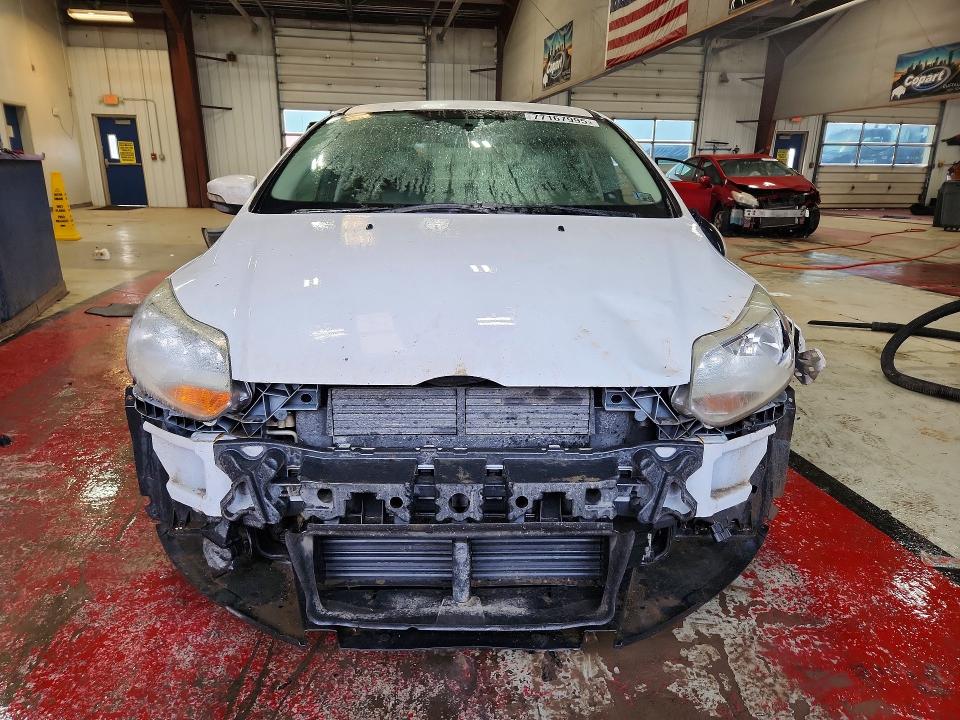 Photo 5 from auction – 2014 FORD FOCUS with VIN 1FADP3F26EL202408