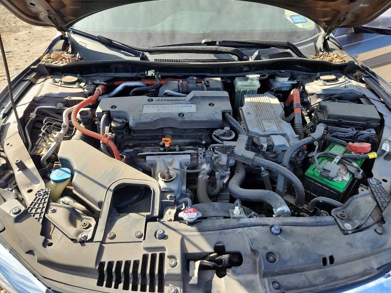 Photo 11 from auction – 2017 HONDA ACCORD with VIN JHMCR6F7XHC007539