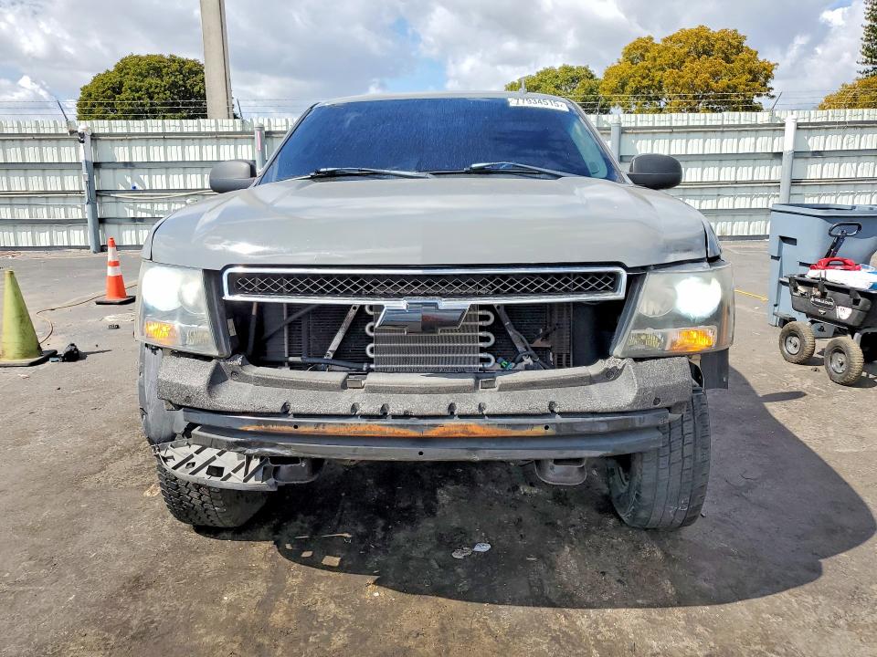 Photo 5 from auction – 2007 CHEVROLET TAHOE with VIN 1GNFC13C87R365665