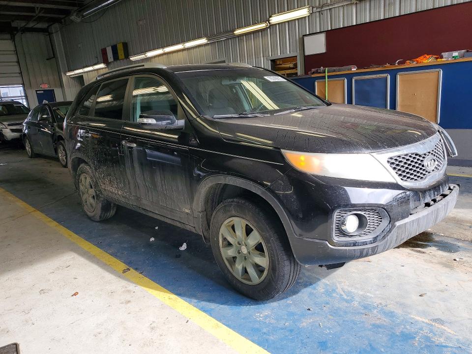 Photo 4 from auction – 2011 KIA SORENTO BA with VIN 5XYKTDA14BG141245