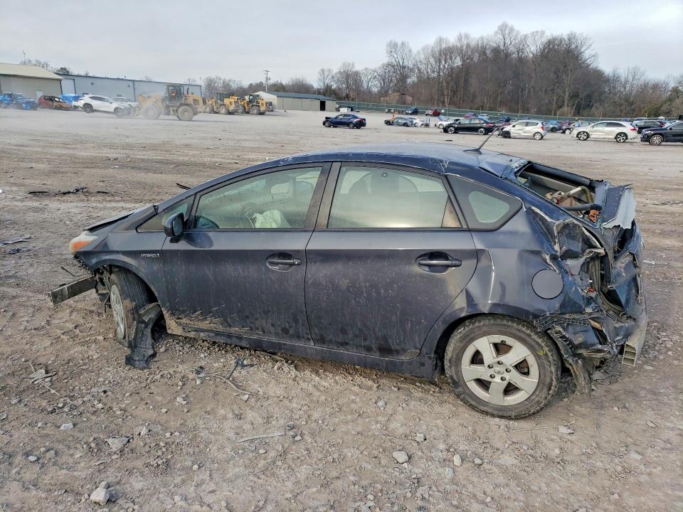 Photo 2 from auction – 2011 TOYOTA PRIUS with VIN JTDKN3DU4B1439160