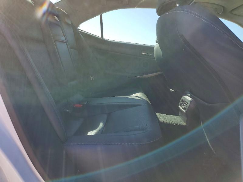 Photo 10 from auction – 2015 LEXUS IS with VIN JTHBF1D22F5068657