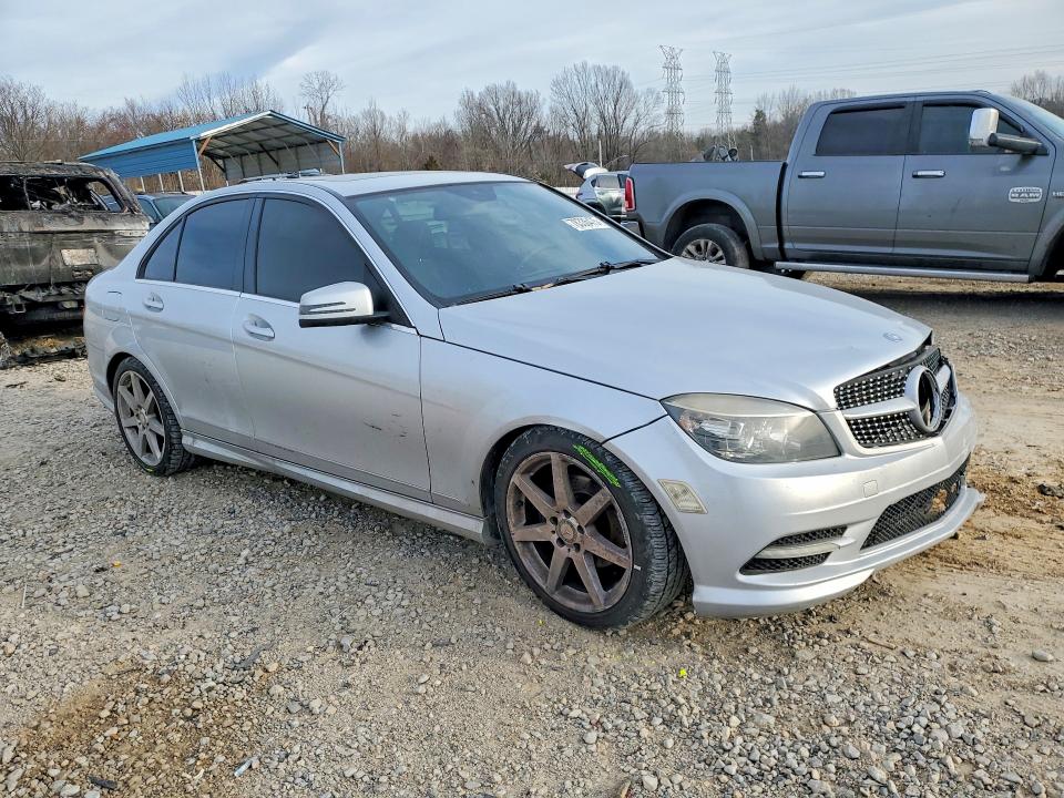 Photo 4 from auction – 2011 MERCEDES-BENZ C with VIN WDDGF5EB5BA460732