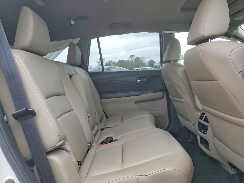 Photo 11 from auction – 2016 HONDA PILOT with VIN 5FNYF5H50GB027533