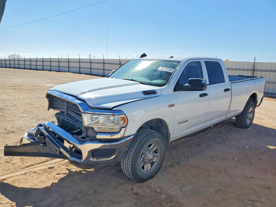 RAM 2500 TRADE 2019 with VIN 3C6UR5HJ8KG661671 - Photo from auction