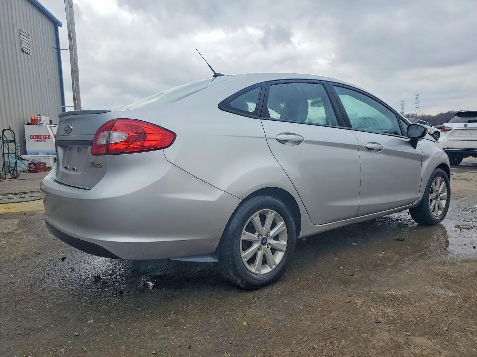 Photo 3 from auction – 2012 FORD FIESTA with VIN 3FADP4BJ4CM162196