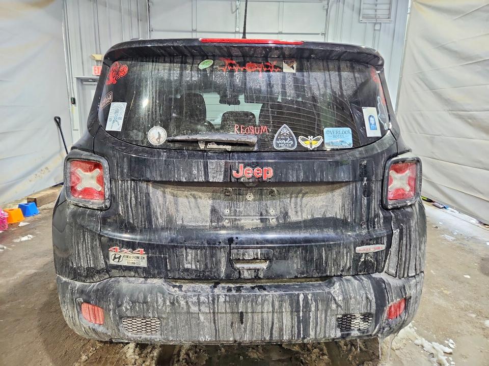 Photo 6 from auction – 2018 JEEP RENEGADE with VIN ZACCJBBB6JPJ05204