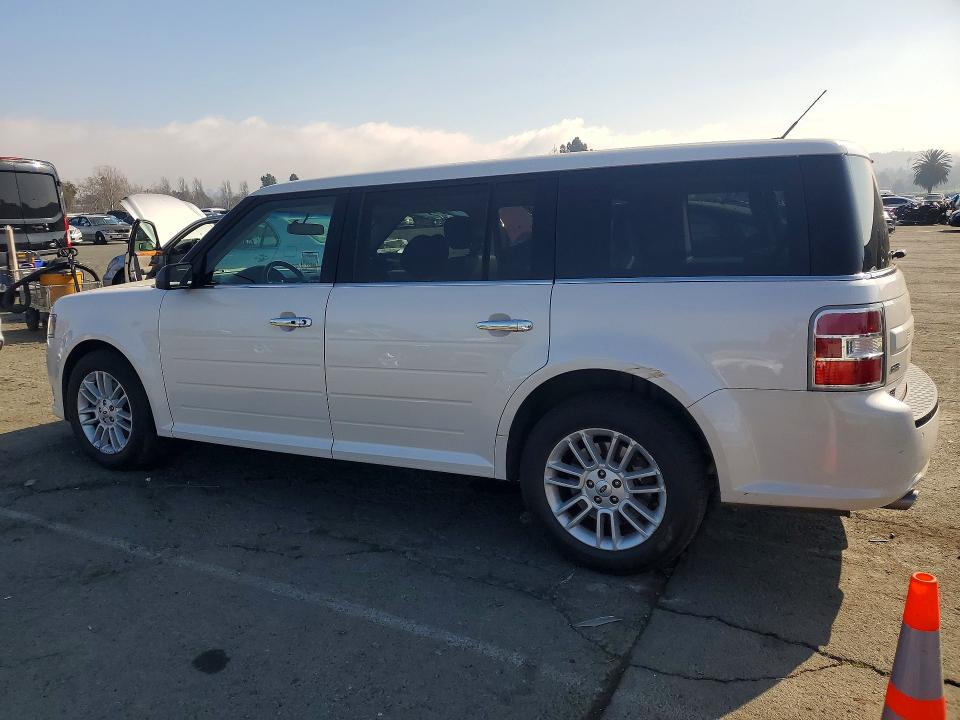 Photo 2 from auction – 2018 FORD FLEX with VIN 2FMGK5C89JBA14031