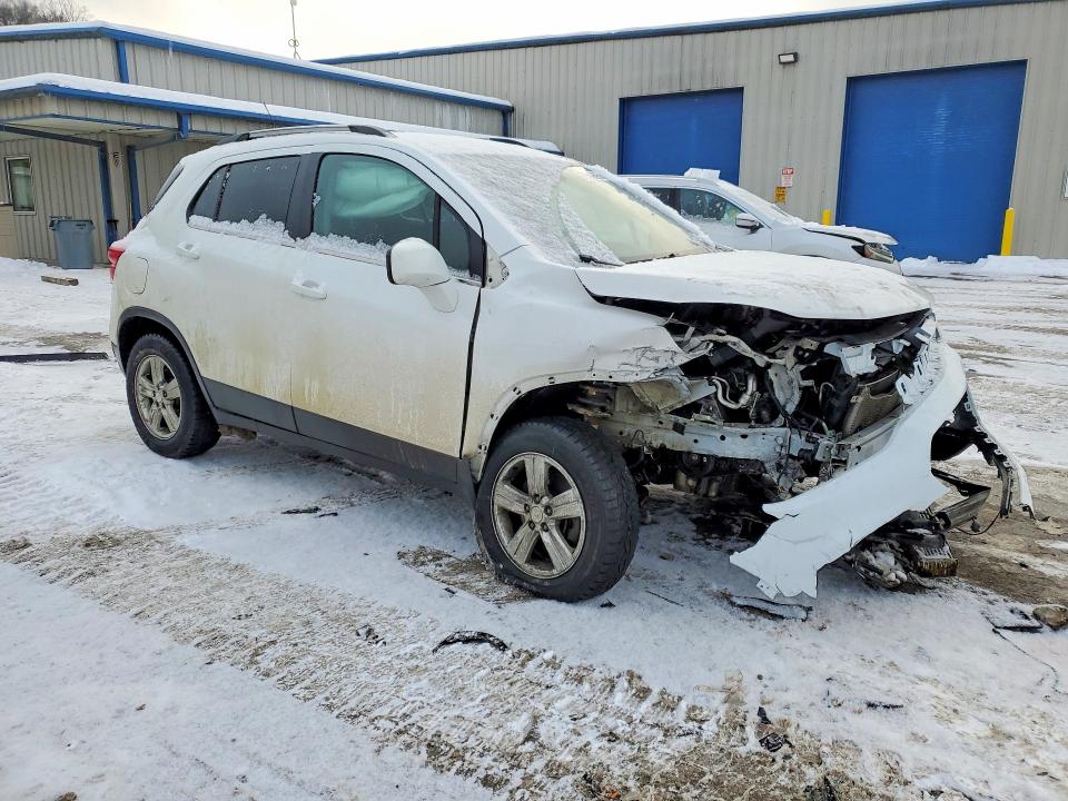 Photo 4 from auction – 2019 CHEVROLET TRAX 1LT with VIN 3GNCJPSB0KL401059