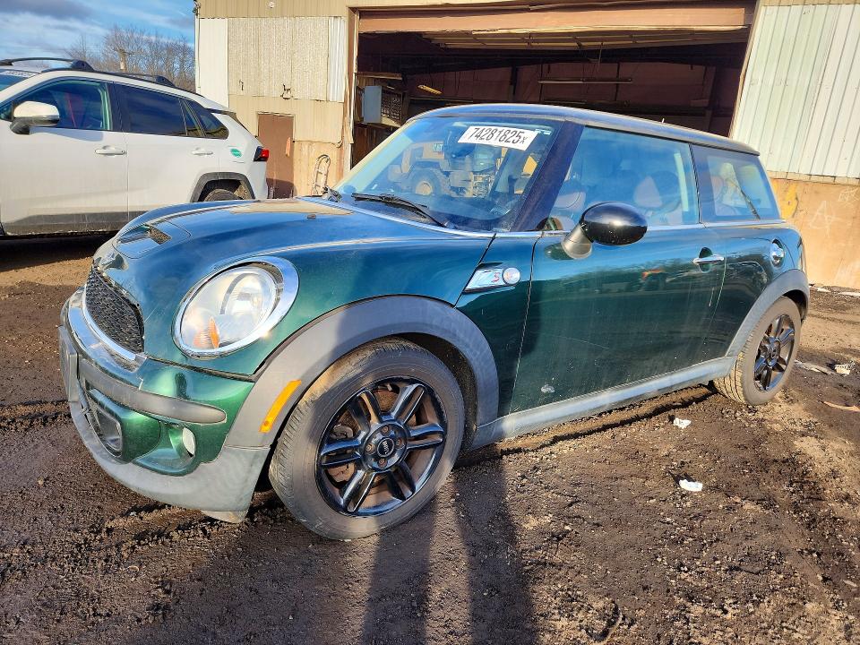 MINI COOPER 2013 with VIN WMWSV3C53DT393996 - Photo from auction