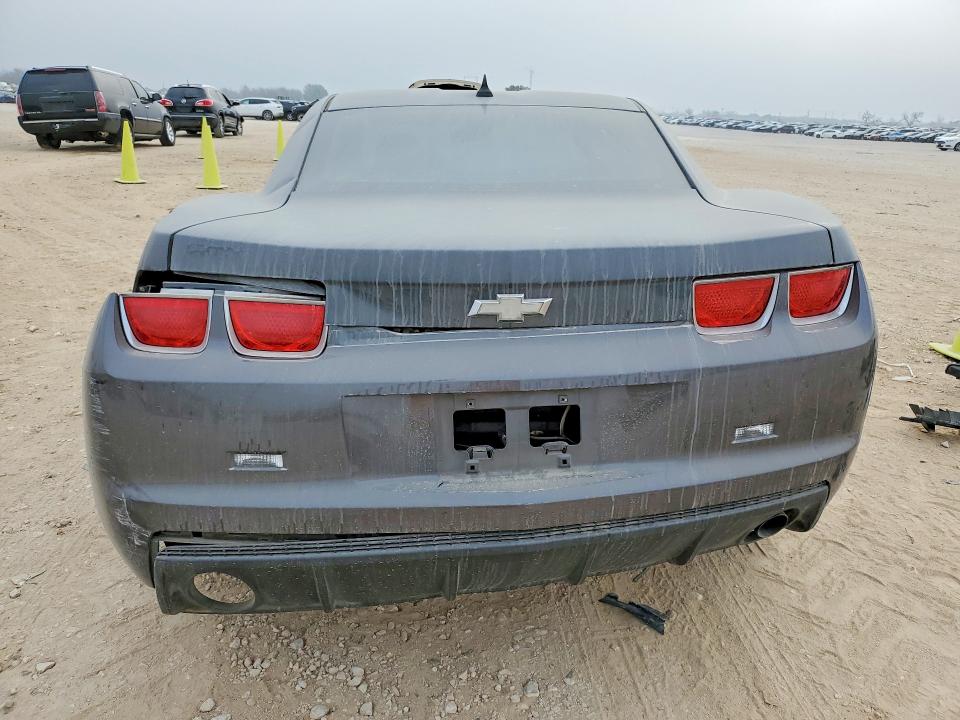Photo 6 from auction – 2011 CHEVROLET CAMARO with VIN 2G1FA1ED5B9152592