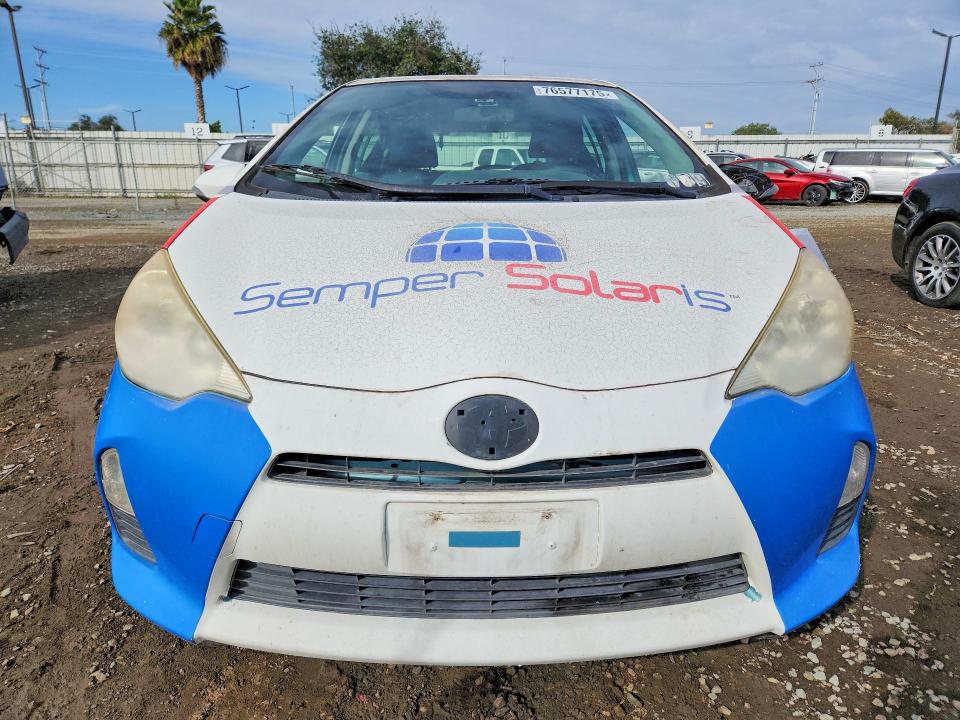 Photo 5 from auction – 2013 TOYOTA PRIUS C with VIN JTDKDTB31D1054963