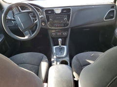 Foto 8 de la subasta – 2014 CHRYSLER 200 con VIN 1C3CCBAB8EN123656