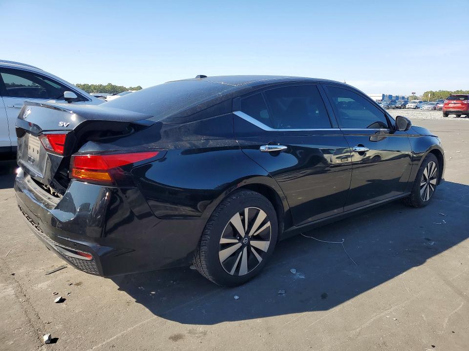 Photo 3 from auction – 2021 NISSAN ALTIMA with VIN 1N4BL4DV2MN357952