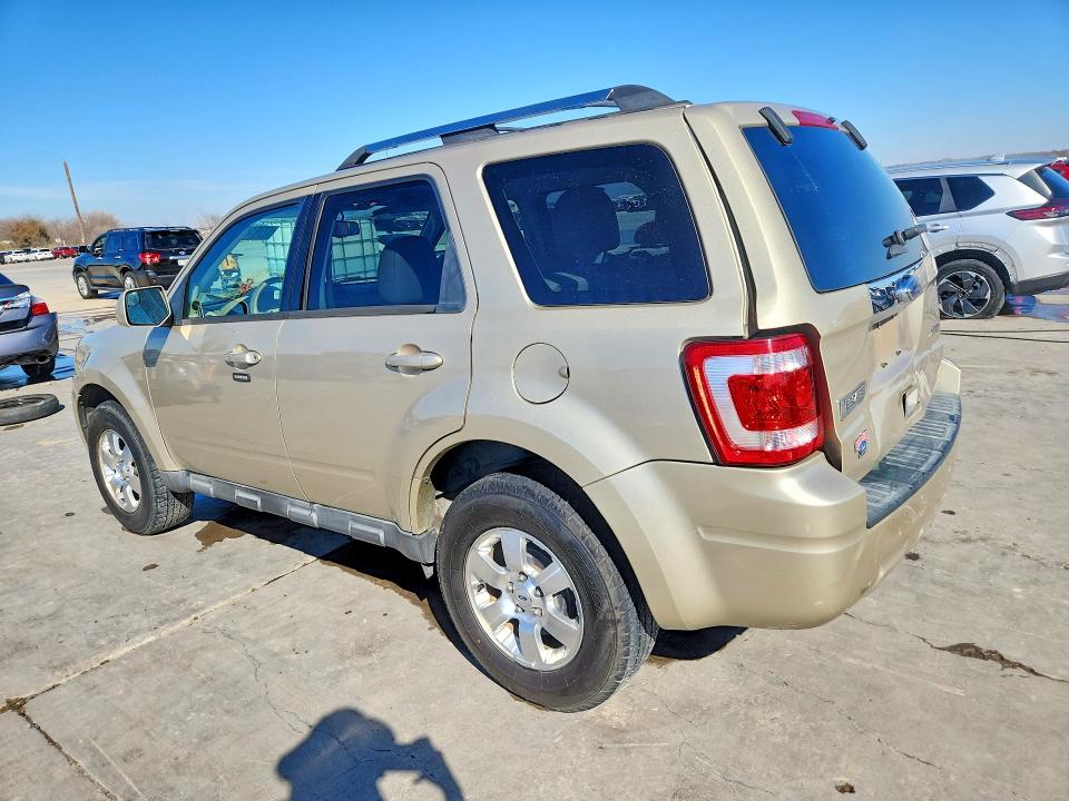 Photo 2 from auction – 2012 FORD ESCAPE LIM with VIN 1FMCU0EG3CKC65880