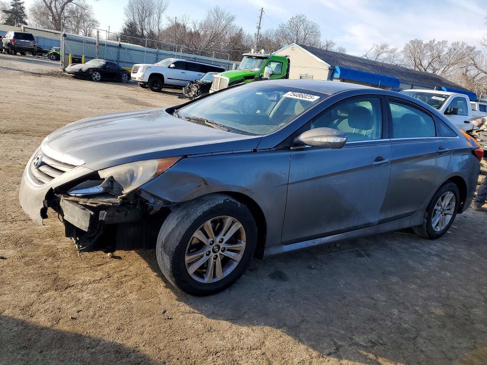 HYUNDAI SONATA GLS 2014 with VIN 5NPEB4AC9EH847822 - Photo from auction
