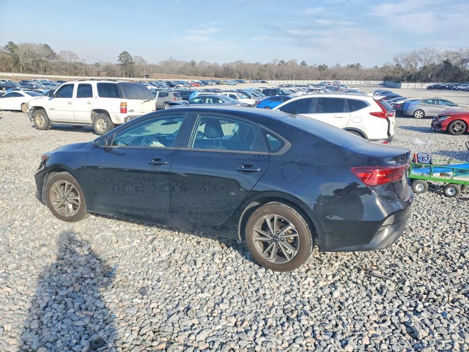 Photo 2 from auction – 2023 KIA FORTE with VIN 3KPF24AD3PE630660