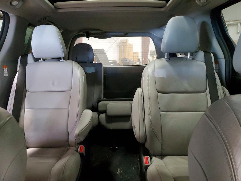 Photo 10 from auction – 2018 TOYOTA SIENNA with VIN 5TDYZ3DC9JS924515