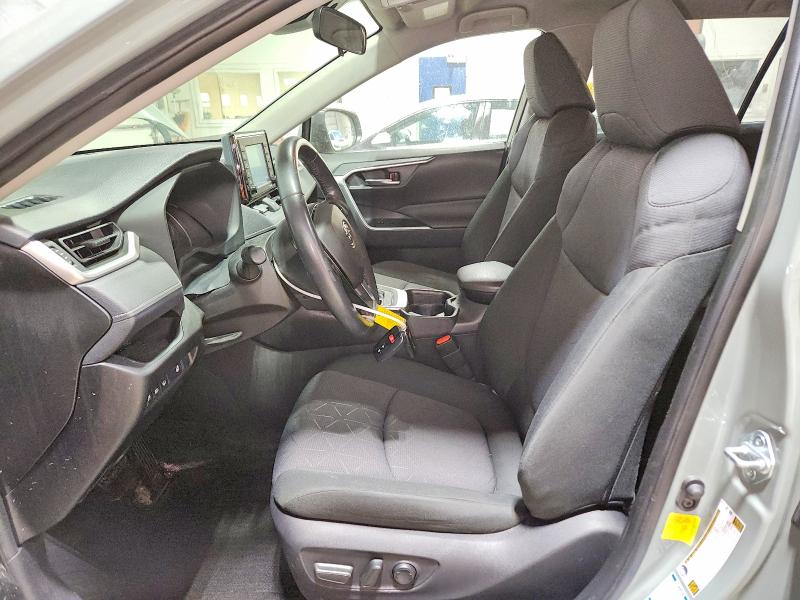 Photo 7 from auction – 2020 TOYOTA RAV4 XLE with VIN JTMP1RFV0LJ026955