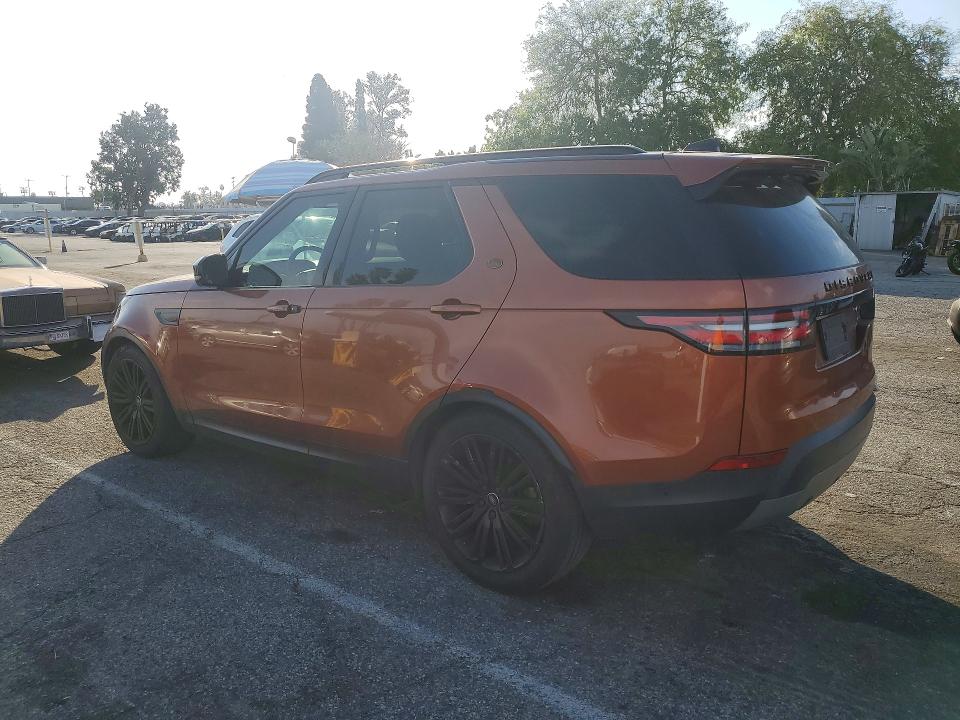 Photo 2 from auction – 2017 LAND ROVER DISCOVERY with VIN SALRRBBV5HA046231
