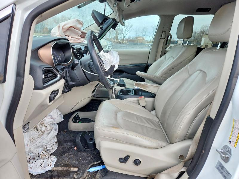 Photo 7 from auction – 2017 CHRYSLER PACIFICA with VIN 2C4RC1BG3HR623080