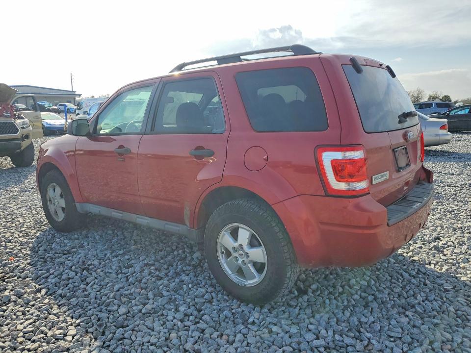 Photo 2 from auction – 2012 FORD ESCAPE with VIN 1FMCU0DG9CKB49276