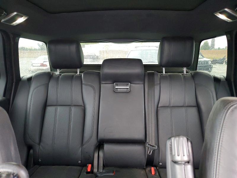 Photo 10 from auction – 2017 LAND ROVER RANGE ROVER with VIN SALGS2FV0HA374162