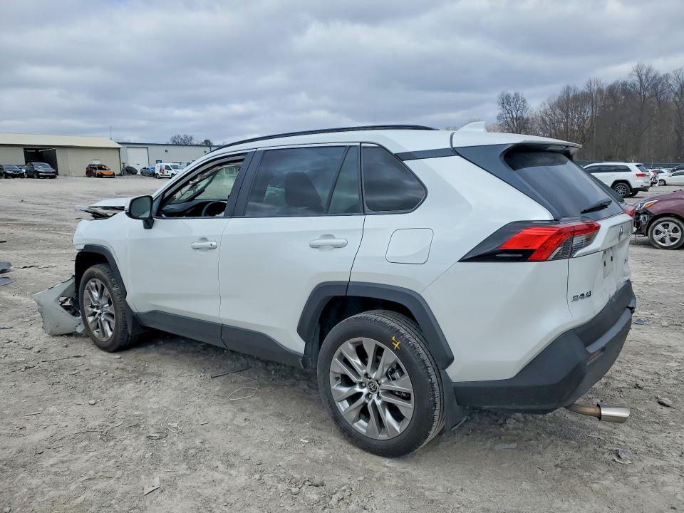 Photo 2 from auction – 2025 TOYOTA RAV4 with VIN 2T3C1RFV2SW375002