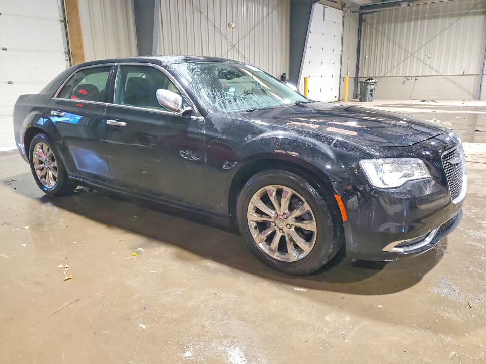 Photo 4 from auction – 2016 CHRYSLER 300C with VIN 2C3CCAKG5GH128734