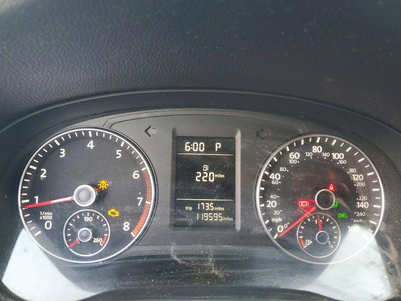 Photo 9 from auction – 2014 VOLKSWAGEN PASSAT with VIN 1VWAP7A32EC005401