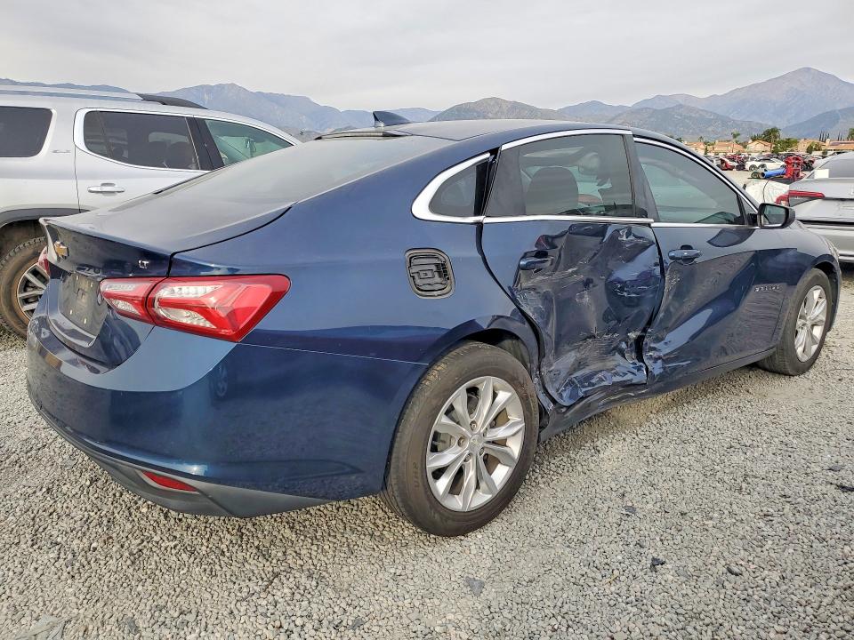Photo 3 from auction – 2019 CHEVROLET MALIBU with VIN 1G1ZD5ST3KF124269