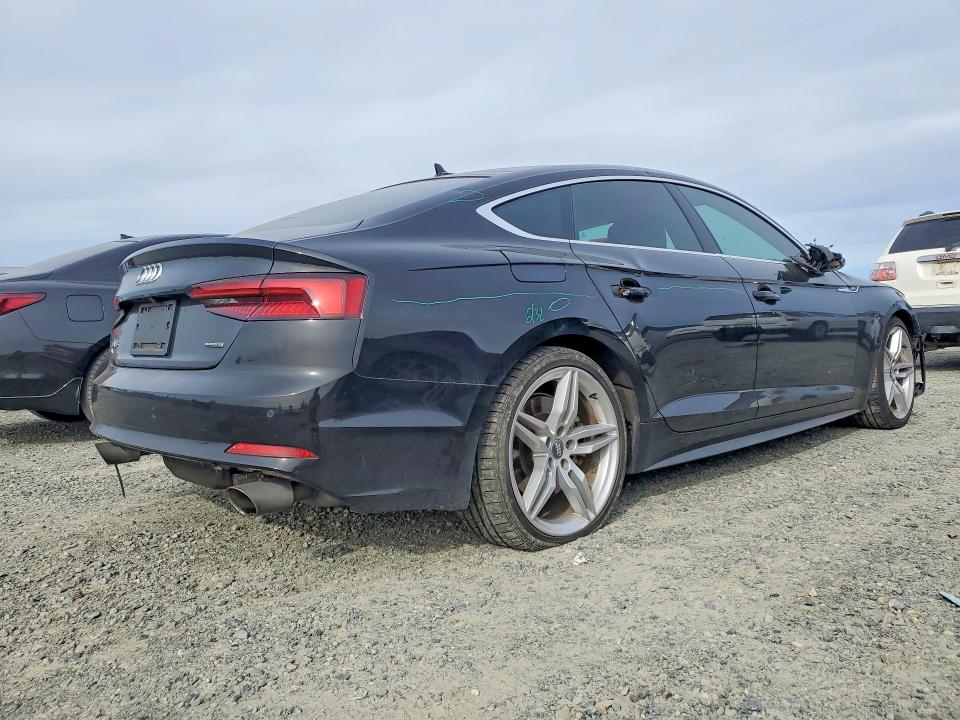 Photo 3 from auction – 2019 AUDI A5 with VIN WAUENCF51KA007979